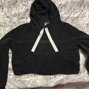 GYMSHARK BORG PULLOVER